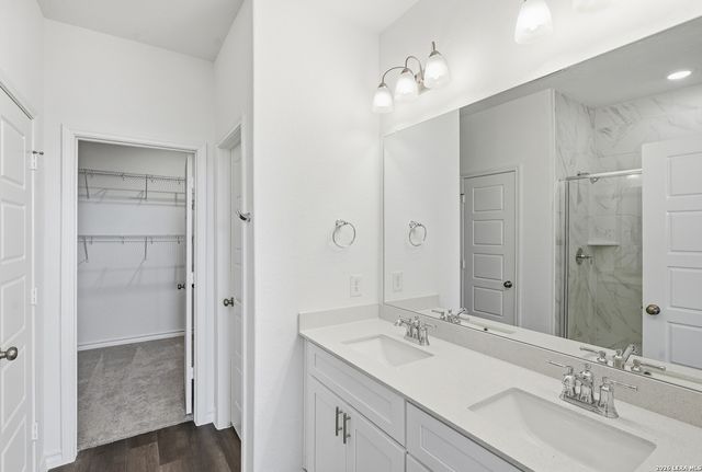 519 NIGHTINGALE AVENUE, Marion, TX 78124