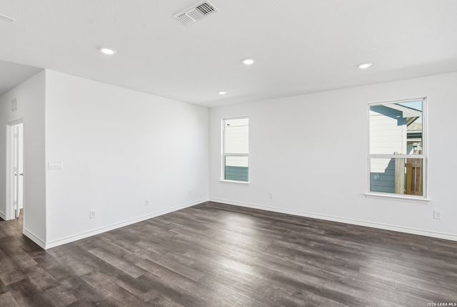 519 NIGHTINGALE AVENUE, Marion, TX 78124