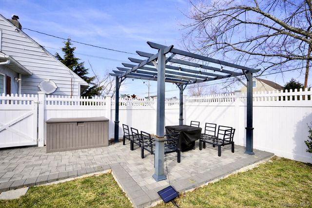 32 Saint Marks Place, Massapequa, NY 11758