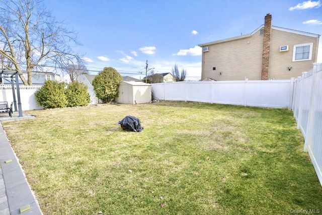 32 Saint Marks Place, Massapequa, NY 11758