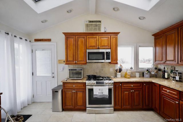 32 Saint Marks Place, Massapequa, NY 11758