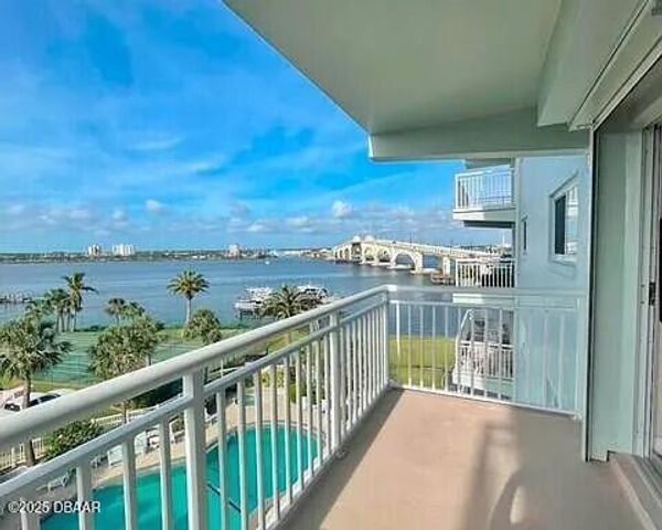 100 Silver Beach Ave Apt 526, Daytona Beach, FL 32118