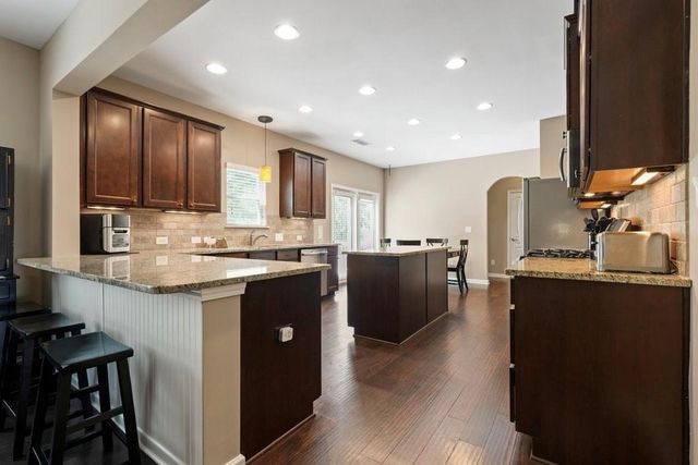 301 Hill Top Overlook, Canton, GA 30114