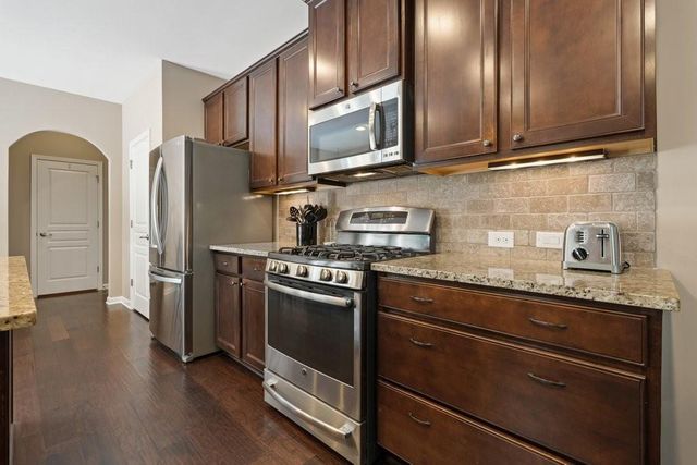 301 Hill Top Overlook, Canton, GA 30114