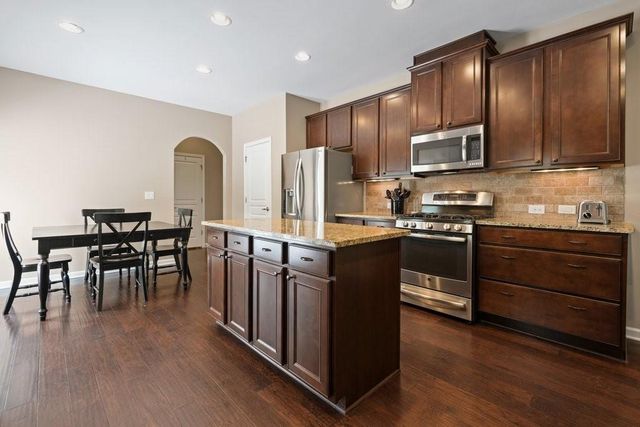 301 Hill Top Overlook, Canton, GA 30114