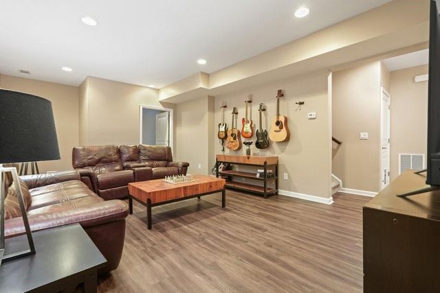 301 Hill Top Overlook, Canton, GA 30114