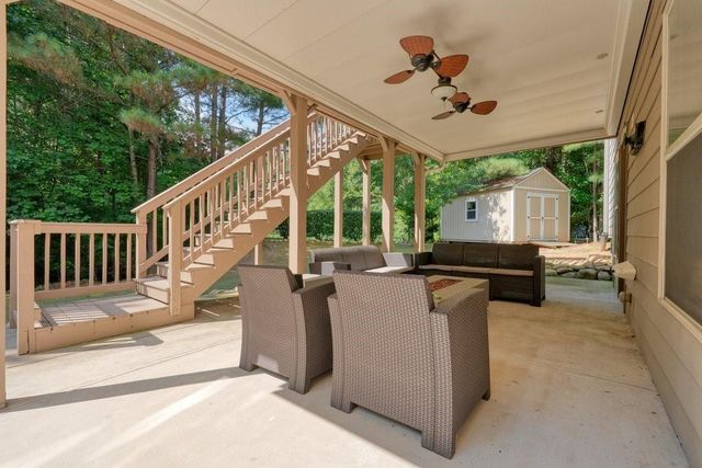 301 Hill Top Overlook, Canton, GA 30114