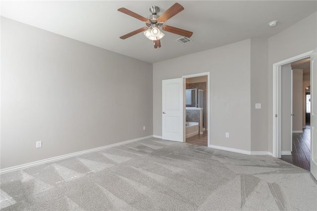 9712 Allie Hope Lane, Yukon, OK 73099