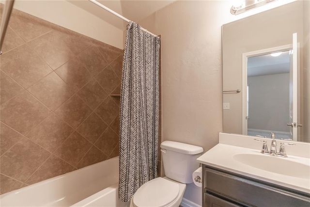 9712 Allie Hope Lane, Yukon, OK 73099