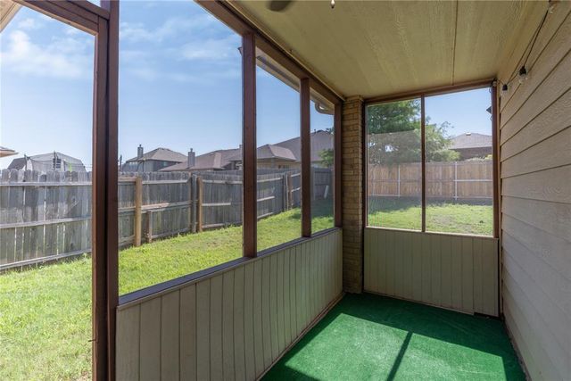 9712 Allie Hope Lane, Yukon, OK 73099