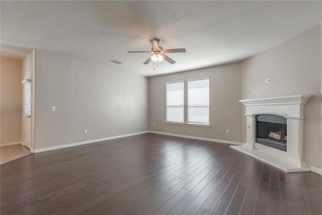 9712 Allie Hope Lane, Yukon, OK 73099