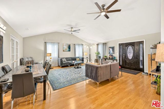 6236 Lindley Avenue, Los Angeles, CA 91316