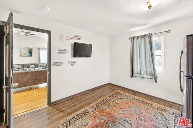 6236 Lindley Avenue, Los Angeles, CA 91316
