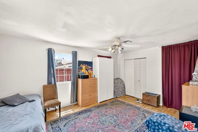 6236 Lindley Avenue, Los Angeles, CA 91316