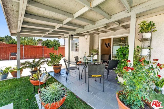 6236 Lindley Avenue, Los Angeles, CA 91316