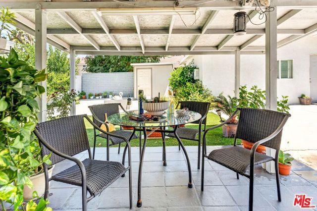 6236 Lindley Avenue, Los Angeles, CA 91316