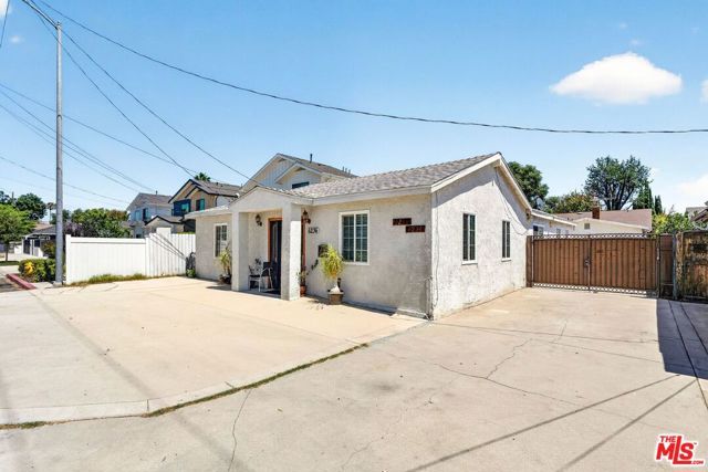 6236 Lindley Avenue, Los Angeles, CA 91316