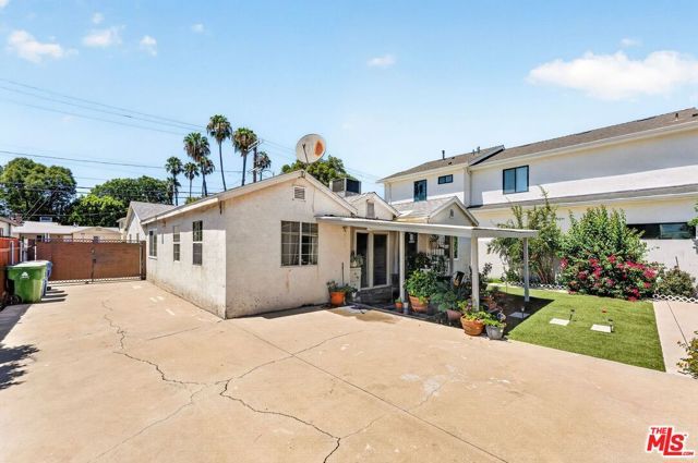 6236 Lindley Avenue, Los Angeles, CA 91316