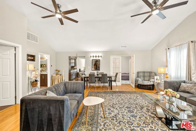 6236 Lindley Avenue, Los Angeles, CA 91316