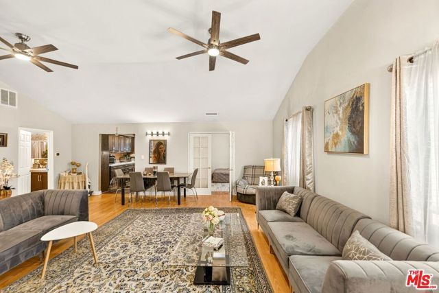 6236 Lindley Avenue, Los Angeles, CA 91316
