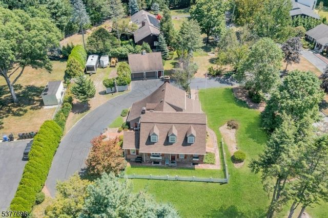 174 Paramus Rd, Paramus Boro, NJ 07652