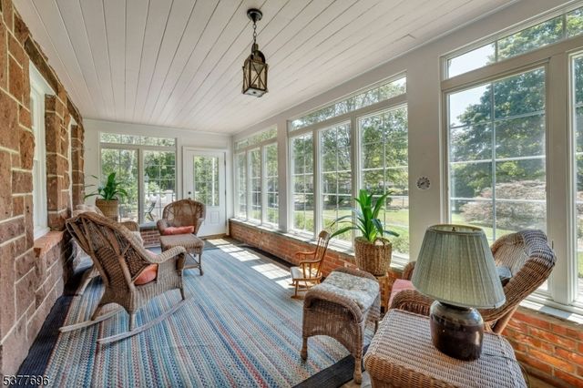 174 Paramus Rd, Paramus Boro, NJ 07652