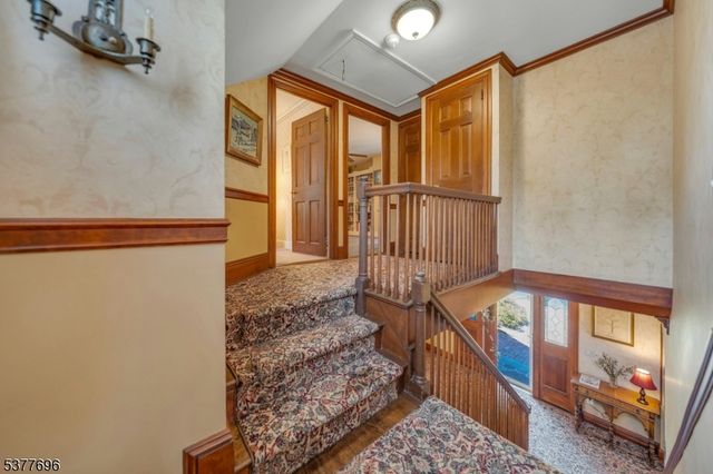 174 Paramus Rd, Paramus Boro, NJ 07652