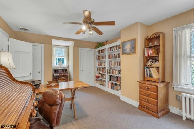 174 Paramus Rd, Paramus Boro, NJ 07652