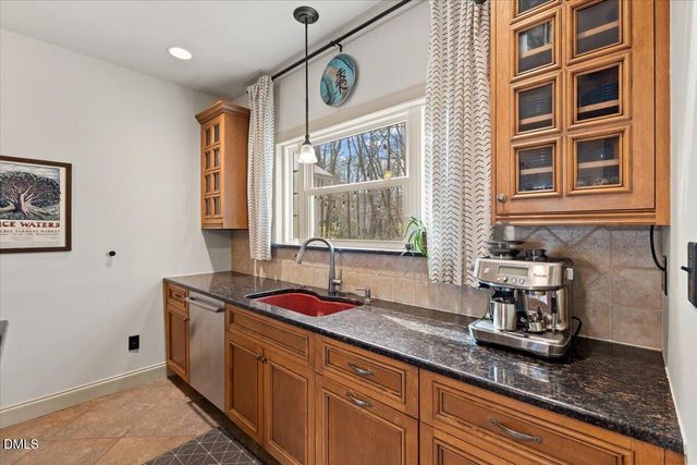 221 Highland Springs Lane, Holly Springs, NC 27540