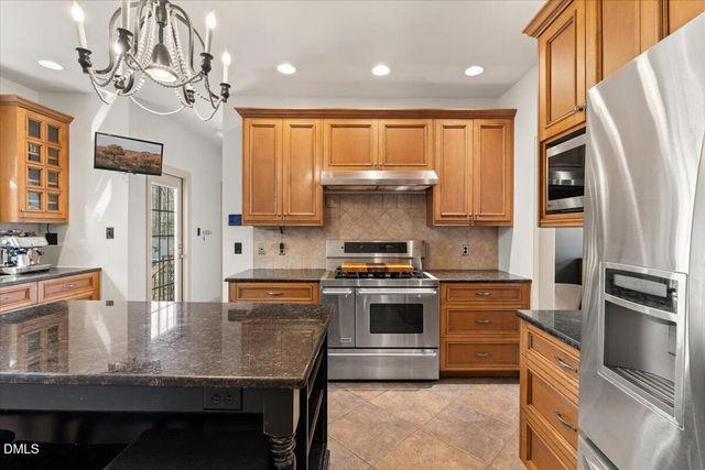 221 Highland Springs Lane, Holly Springs, NC 27540