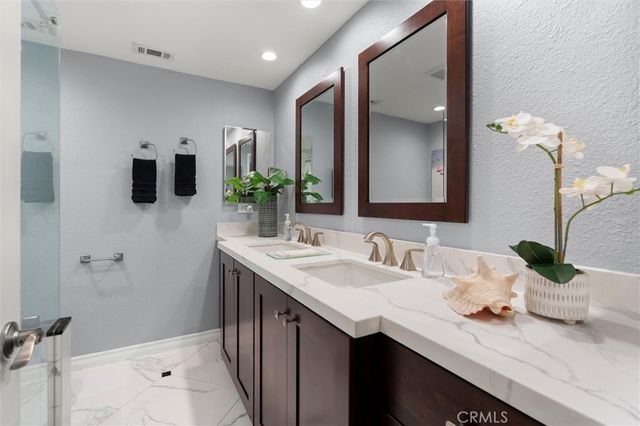 2904 Club House Road, Costa Mesa, CA 92626