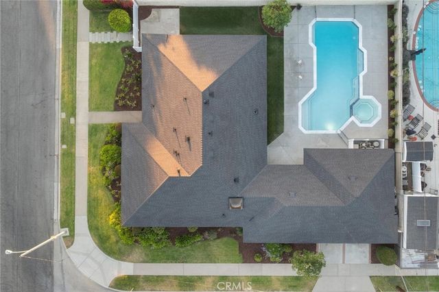 2904 Club House Road, Costa Mesa, CA 92626