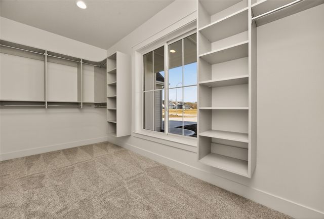 16212 Ironwood Lane, Urbandale, IA 50323