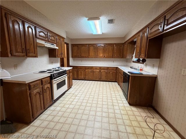 1209 Butterfield Trail, Van Buren, AR 72956