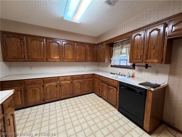 1209 Butterfield Trail, Van Buren, AR 72956