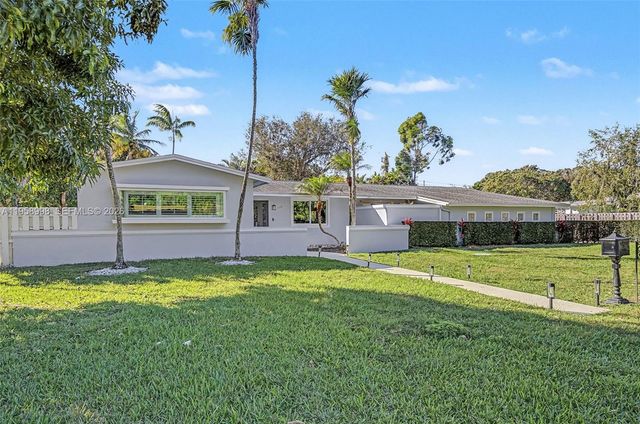 7950 SW 161st Street, Palmetto Bay, FL 33157