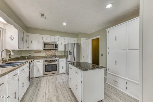 580 Cedar Street, Mountain City, TN 37683