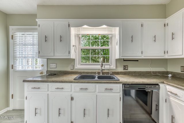 580 Cedar Street, Mountain City, TN 37683