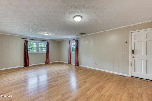 580 Cedar Street, Mountain City, TN 37683