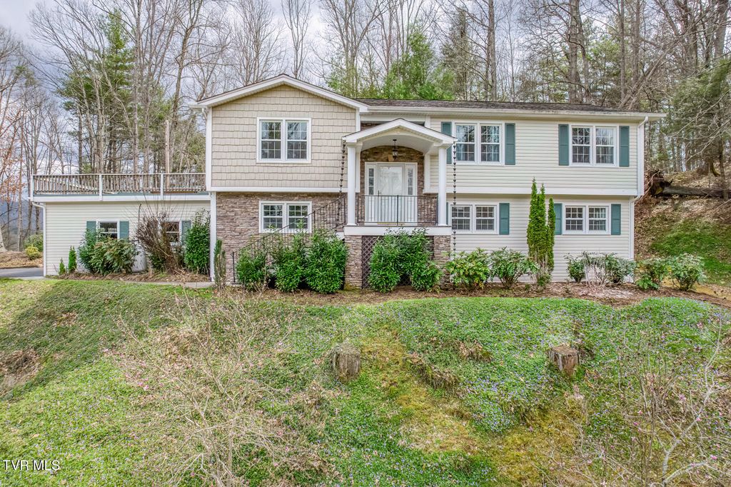 580 Cedar Street, Mountain City, TN 37683