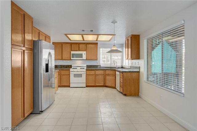 1427 Desert Ridge Avenue, North Las Vegas, NV 89031