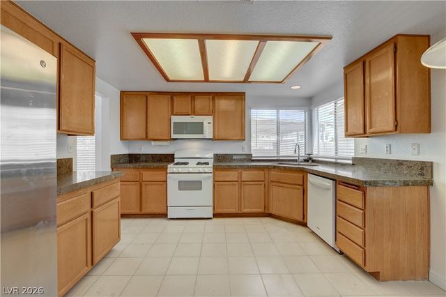 1427 Desert Ridge Avenue, North Las Vegas, NV 89031