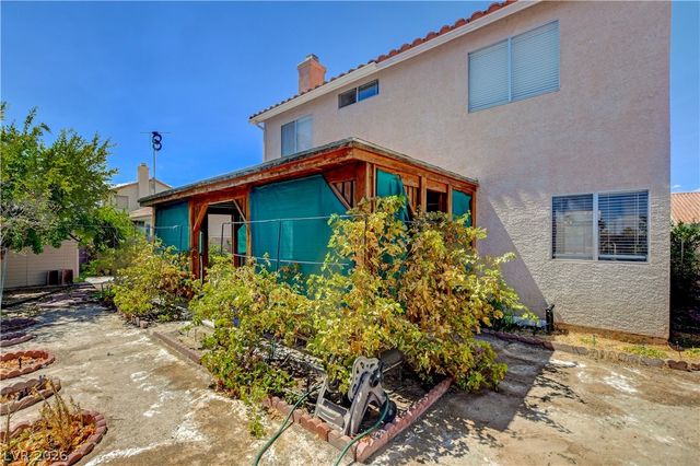 1427 Desert Ridge Avenue, North Las Vegas, NV 89031