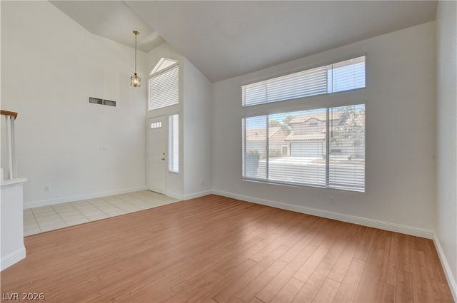 1427 Desert Ridge Avenue, North Las Vegas, NV 89031