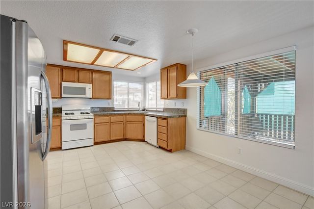 1427 Desert Ridge Avenue, North Las Vegas, NV 89031