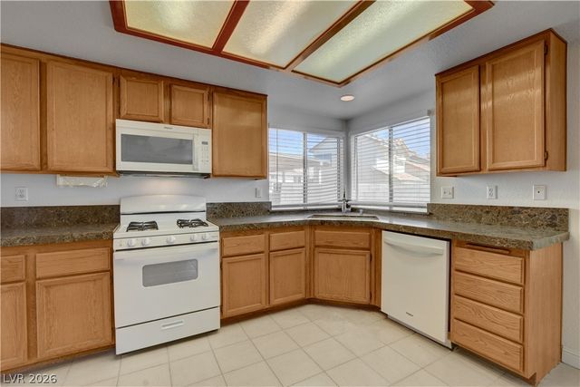 1427 Desert Ridge Avenue, North Las Vegas, NV 89031