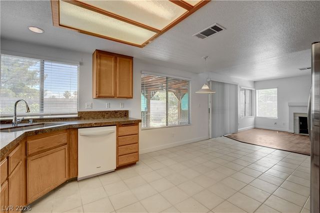 1427 Desert Ridge Avenue, North Las Vegas, NV 89031