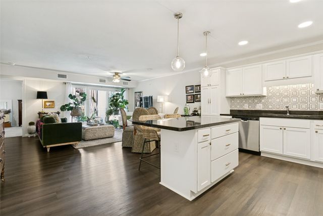 8381 Davis Boulevard 202, North Richland Hills, TX 76182