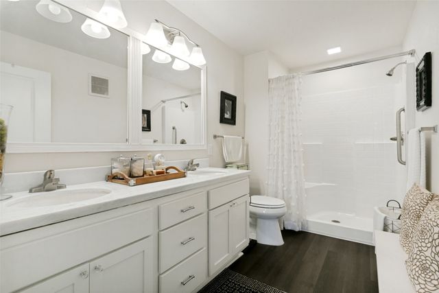 8381 Davis Boulevard 202, North Richland Hills, TX 76182