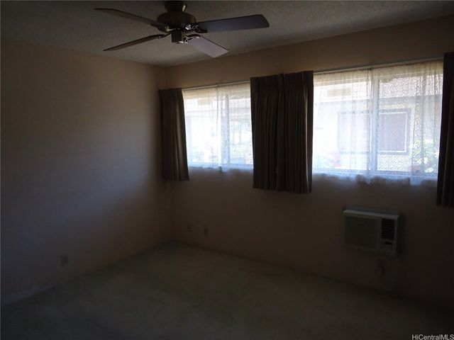 94-500 Kuahui Street, Waipahu, HI 96797